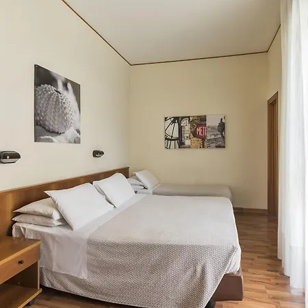 Miralaghi Hotel 3*