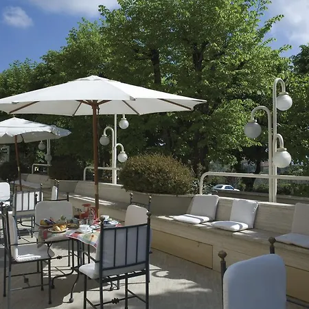 Miralaghi Hotel 3*